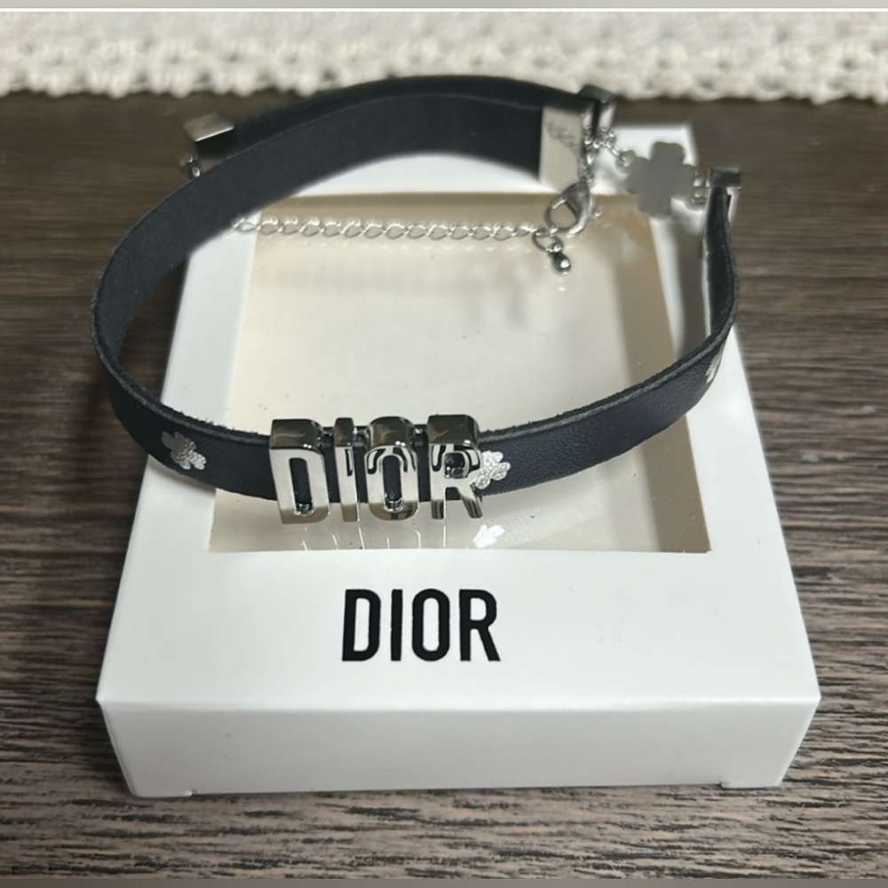 Dior NIB Le Trèfle Black Leather & Silver Choker Necklace